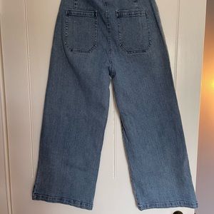 Loup Simone cropped jeans, light wash, size medium.